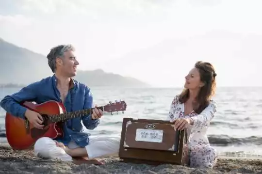 NItya__Ninad_playing_on_the_beach.jpeg